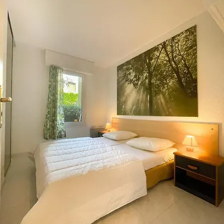 Superb With Garden Near The Sea