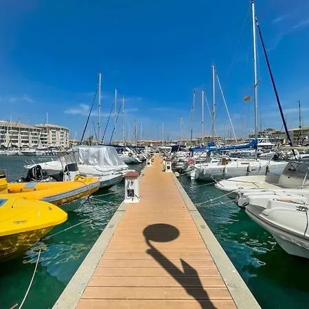 Apartment Superb With Garden Near The Sea Frejus